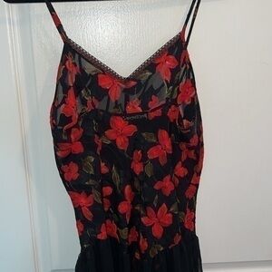 Blanche - Sexy vintage floral black and red night gown - size medium